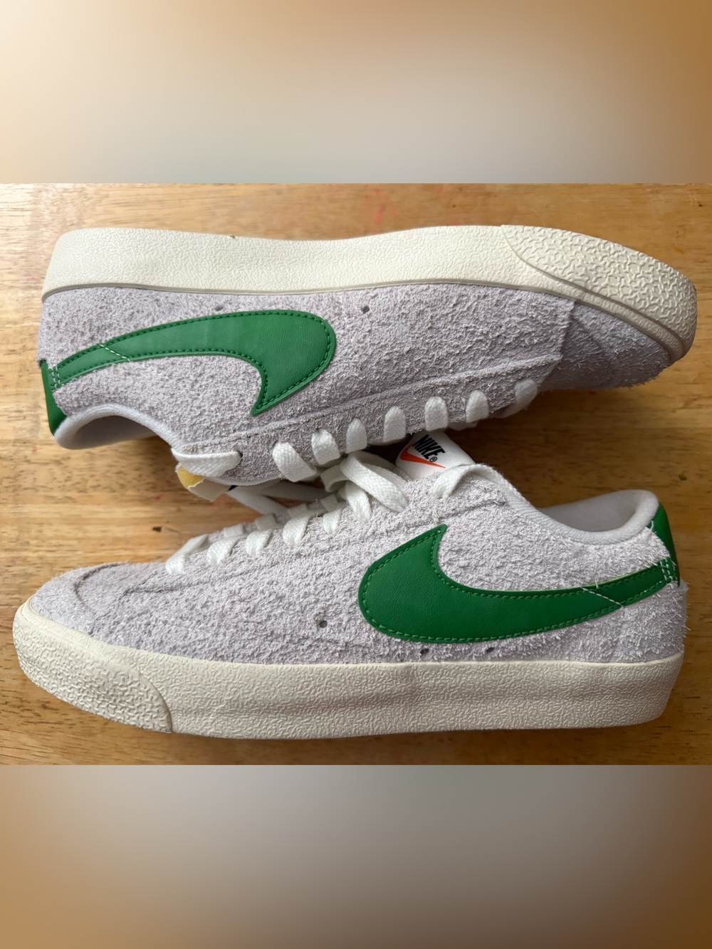 Nike Blazer Low '77 VNTG Shaggy Suede White Green Men's 6.5 / Women's 8 HF3158-1